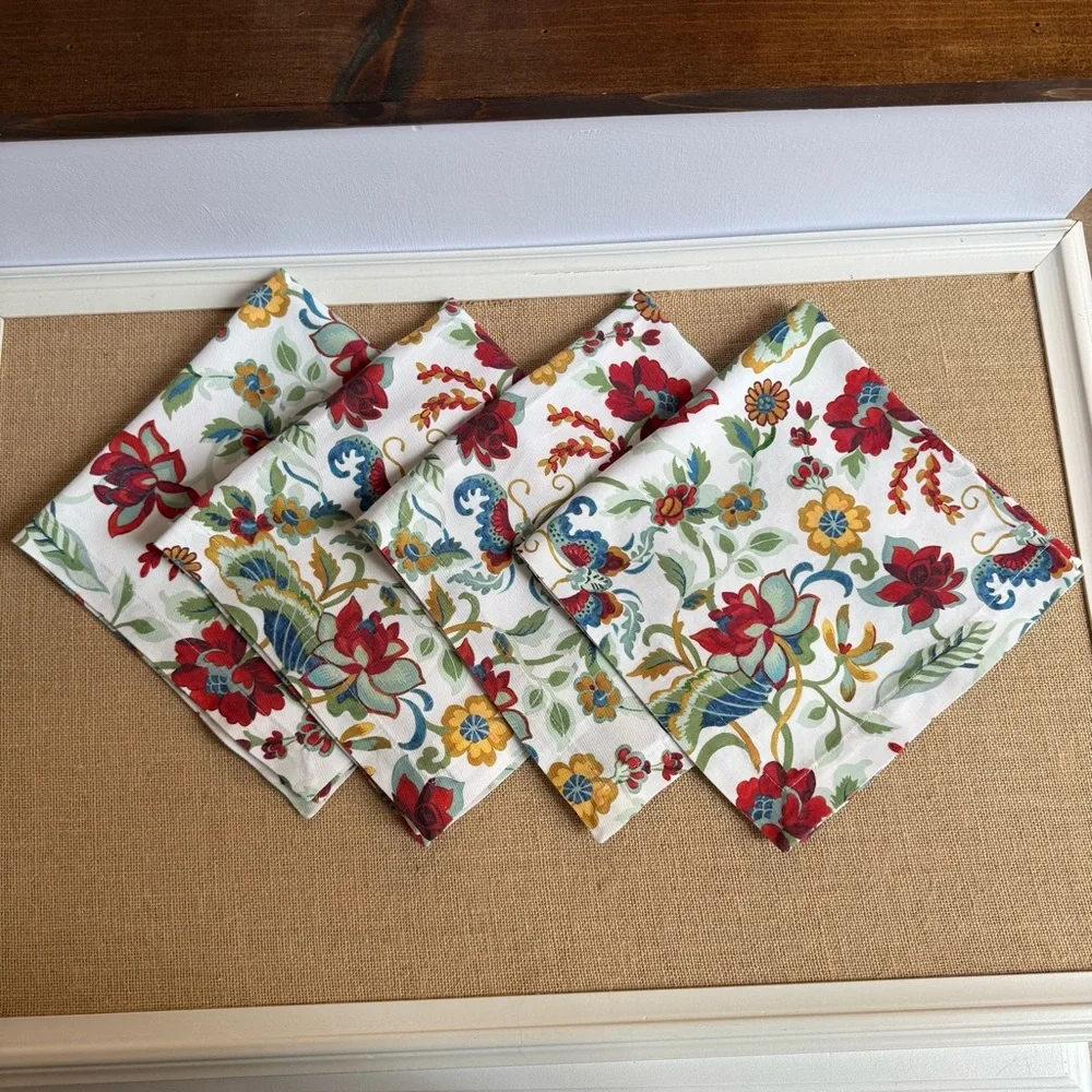 Williams Sonoma Butterfly Floral Multicolor Napkins, Set of 4